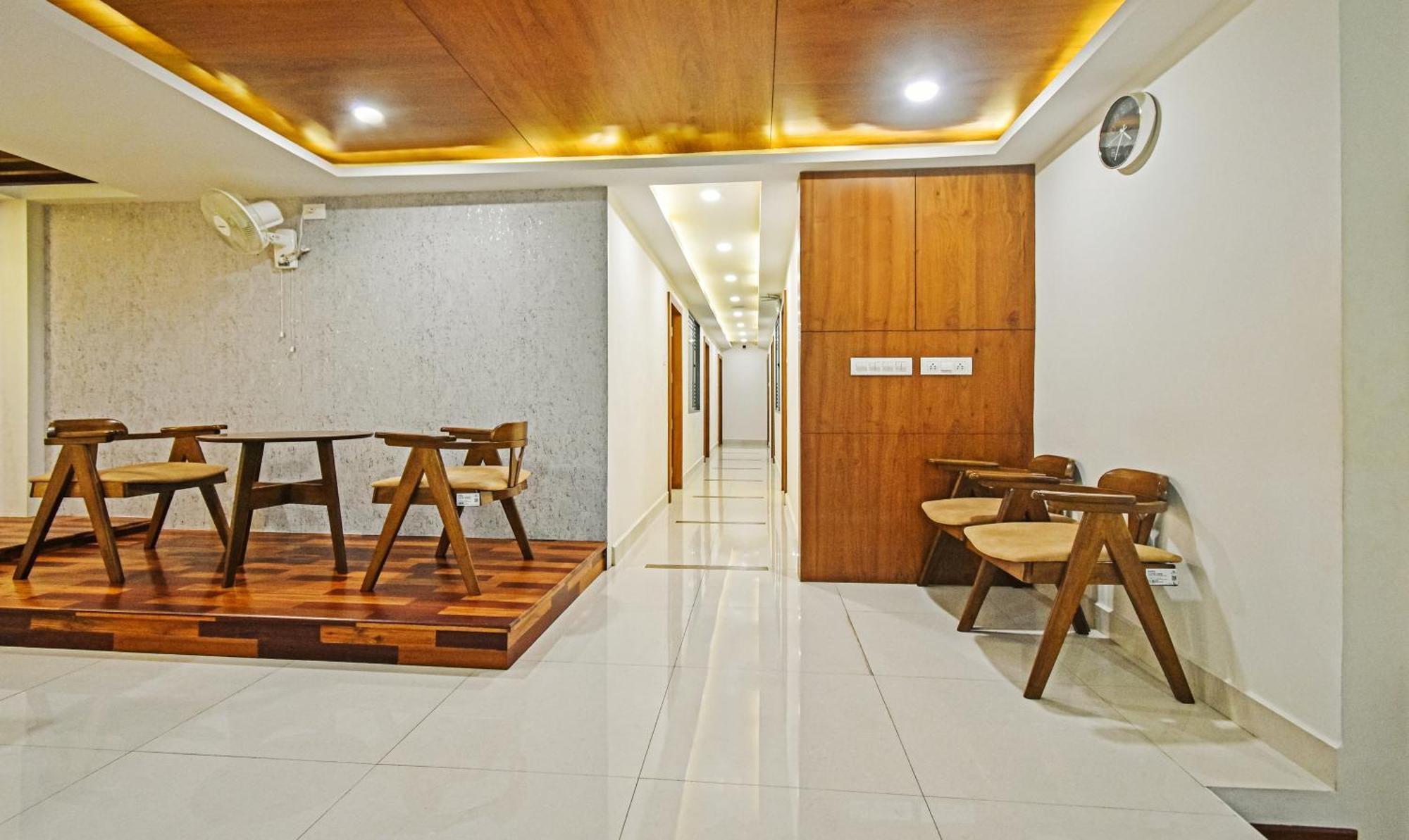 Itsy Hotels Deluxe Inn Chennai Exteriör bild