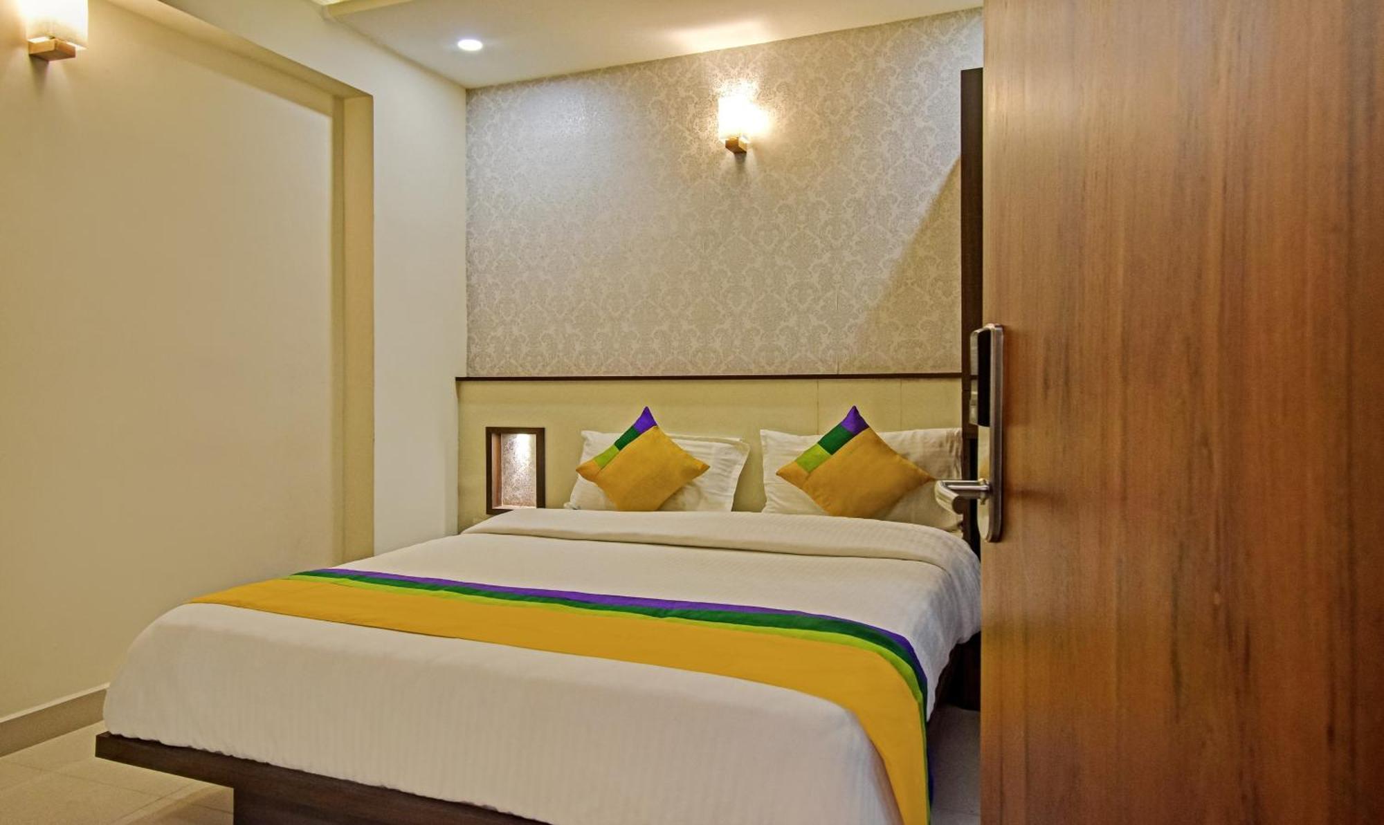 Itsy Hotels Deluxe Inn Chennai Exteriör bild